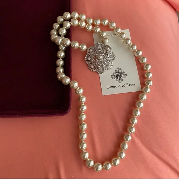 Camrose and Kross JBK Collection Faux Pearl Necklace +Box and COA - Picture 14 of 17